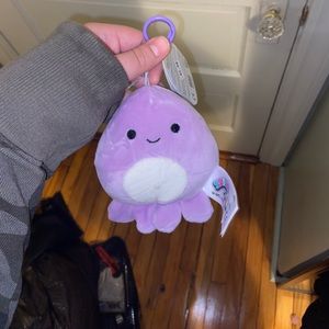 *SOLD* violet octopus squishmallow ♡